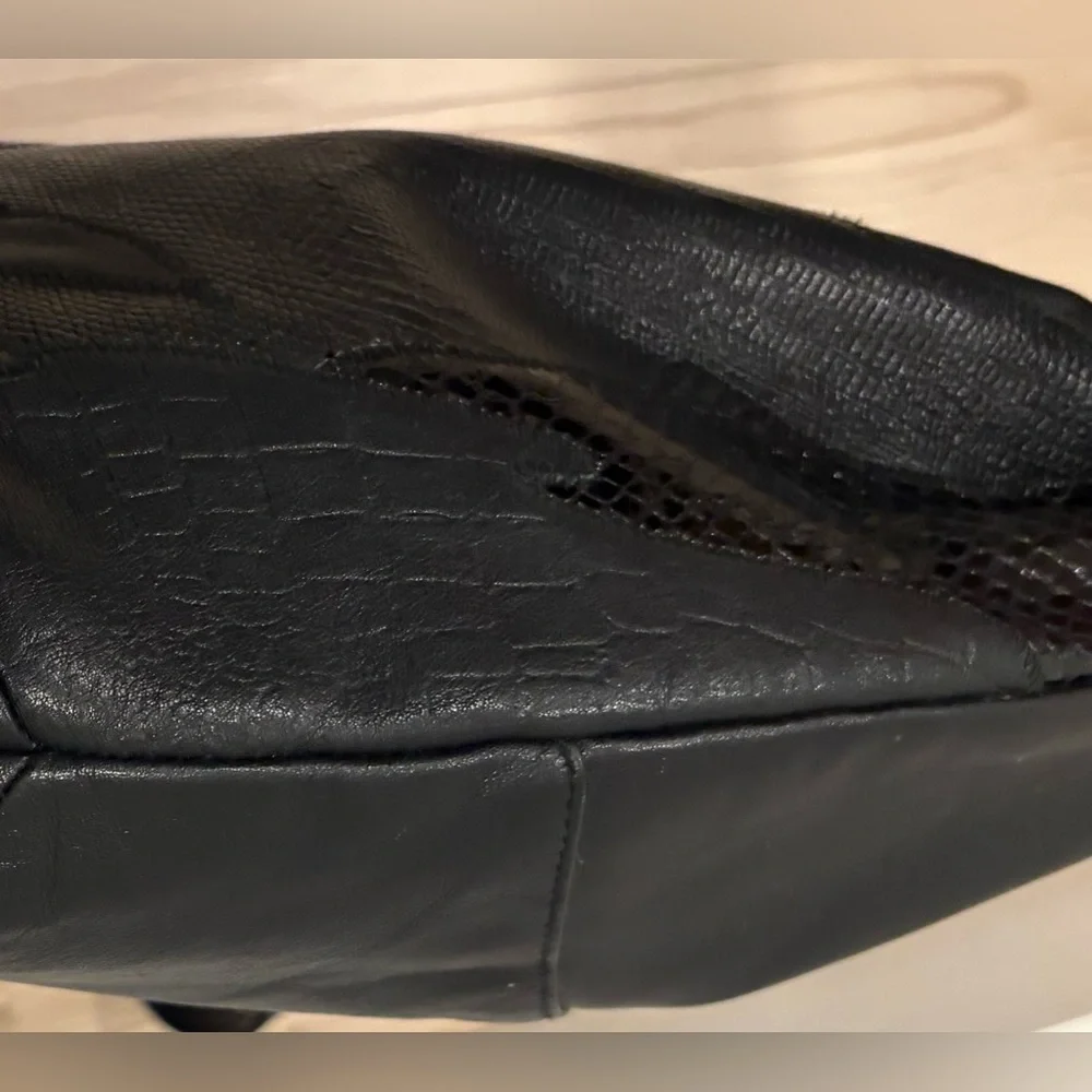 Like New! Vintage 1980’s Patchwork Black Leather Hobo Shoulder Bag